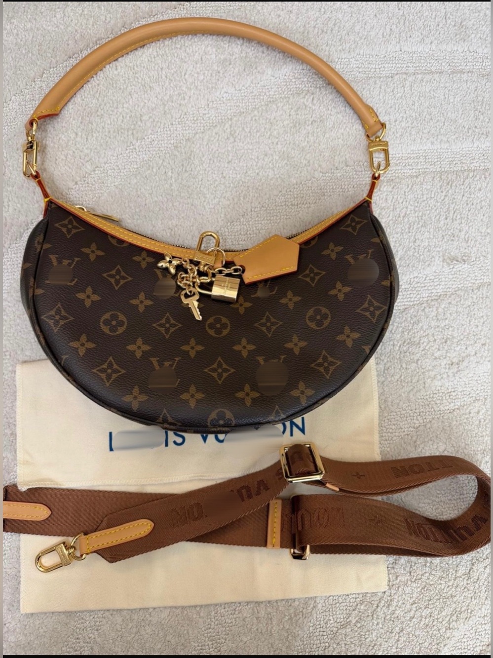 Fashion monogram emblem handbag